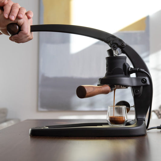 Flair Espresso: Handgebrühter Luxus in deinen Händen