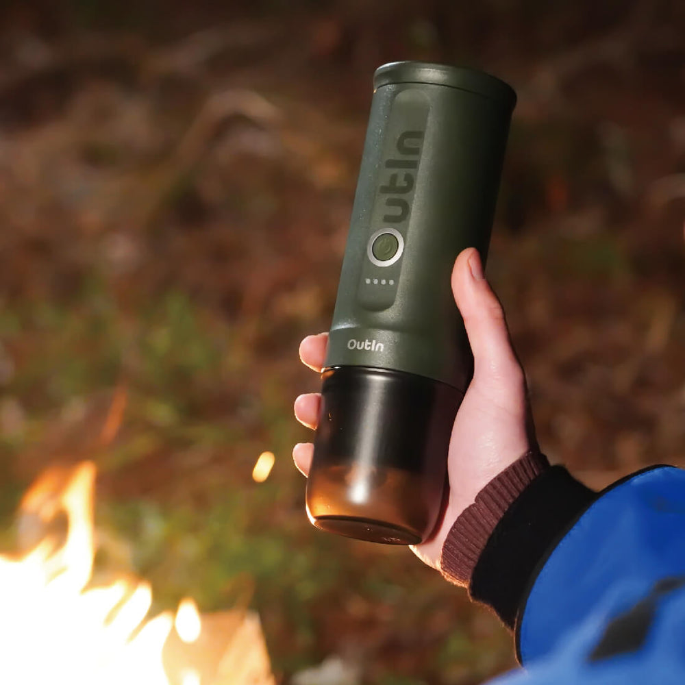 Outin Nano Tragbare Espresso Maschine (Forest Green) - Coffee Coaching Club