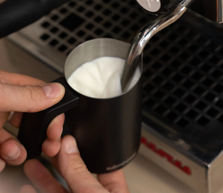 Subminimal Flowtip Milch Pitcher - Coffee Coaching Club