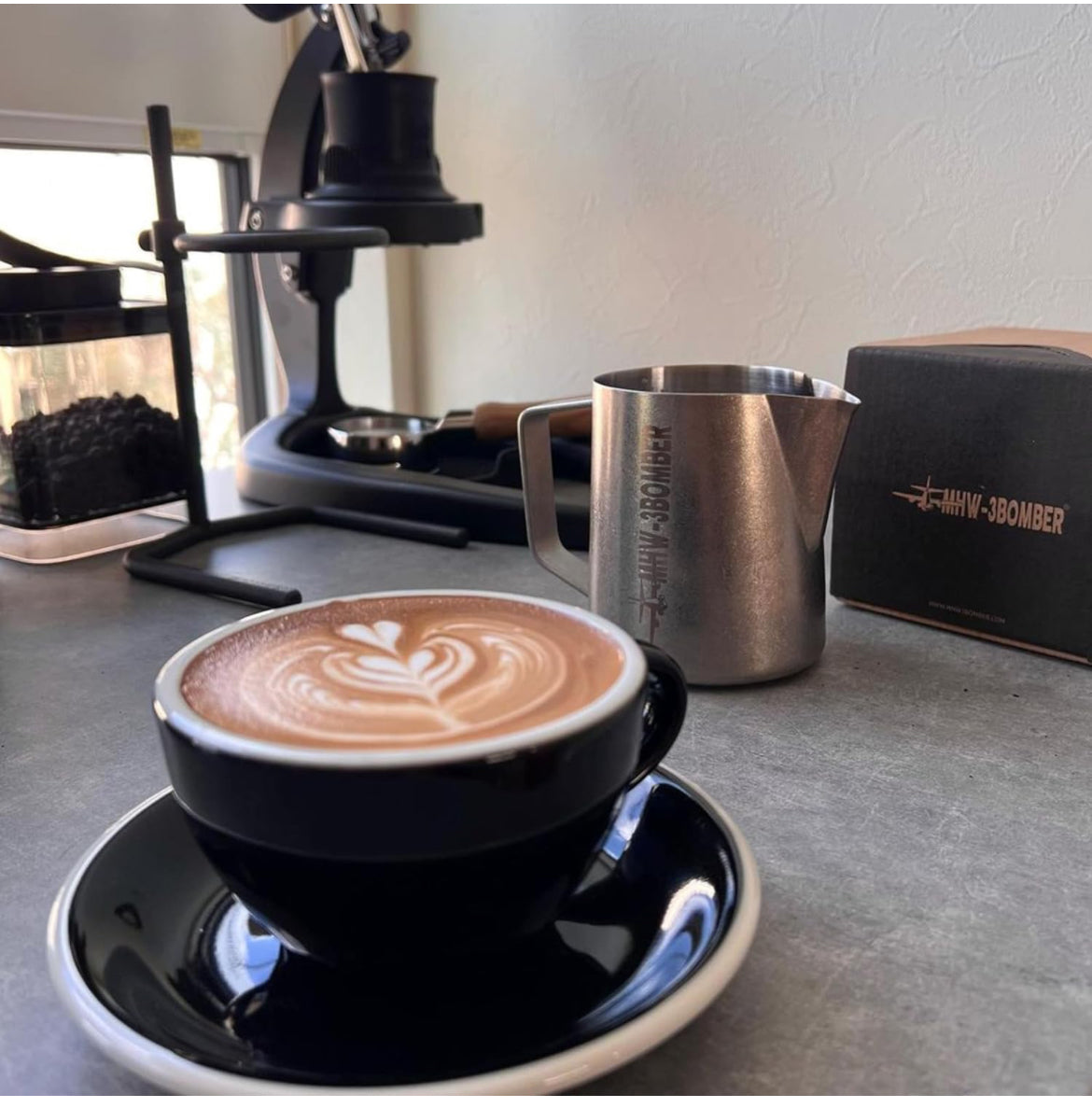 MHW-3BOMBER Flagship 5.0 Silver Spot 650 ml - Coffee Coaching Club