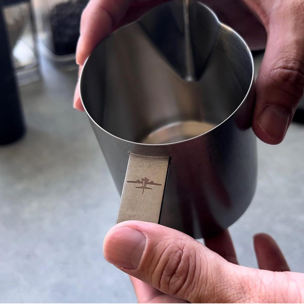 MHW-3BOMBER Flagship 5.0 Silver Spot 650 ml - Coffee Coaching Club