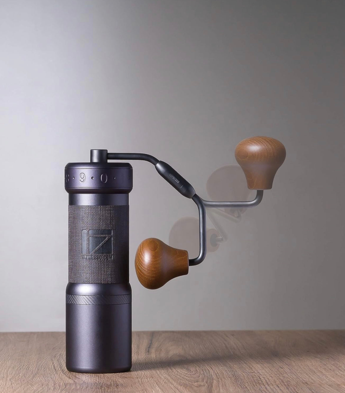 1Zpresso K-Ultra Manuelle Kaffeemühle Eisengrau - Coffee Coaching Club