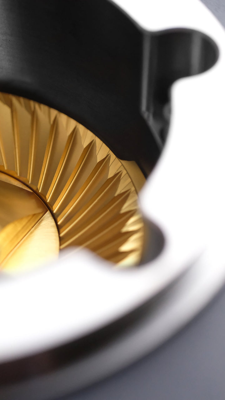 Varia VS6 - Supernova Gold Titanium Mahlscheiben 58 mm– Präzision für Filterkaffee und Espresso - Coffee Coaching Club
