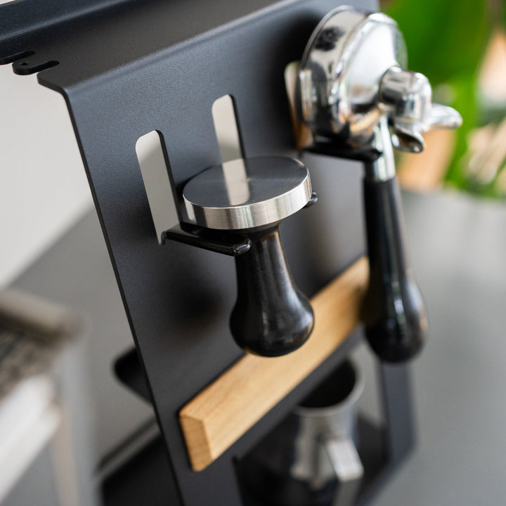 Flate - Station mit Siebträgerhalter für Barista Zubehör - Coffee Coaching Club