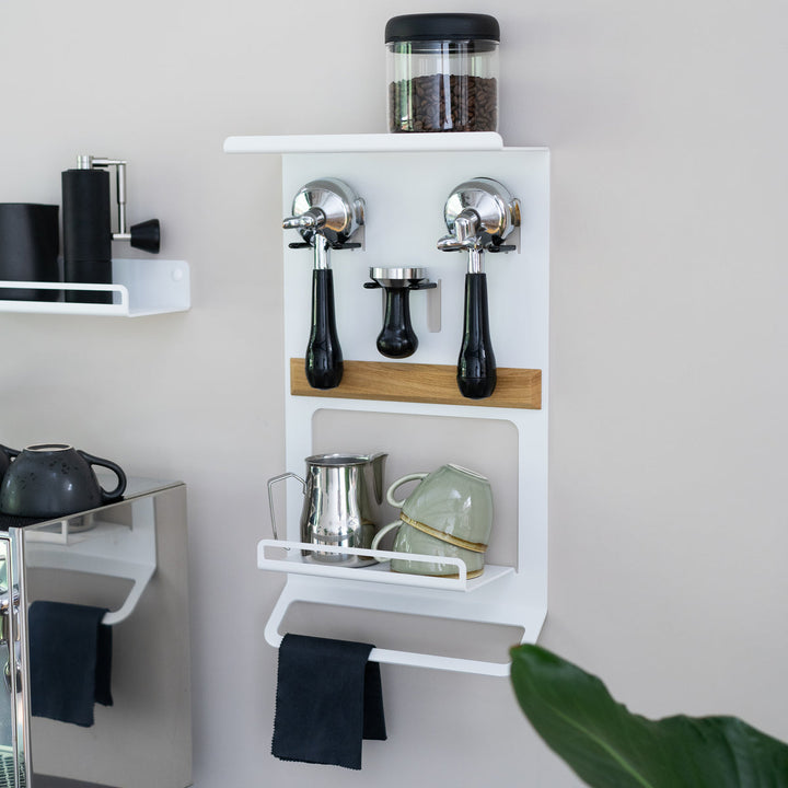 Flate - Barista Regal für Barista Zubehör - Coffee Coaching Club