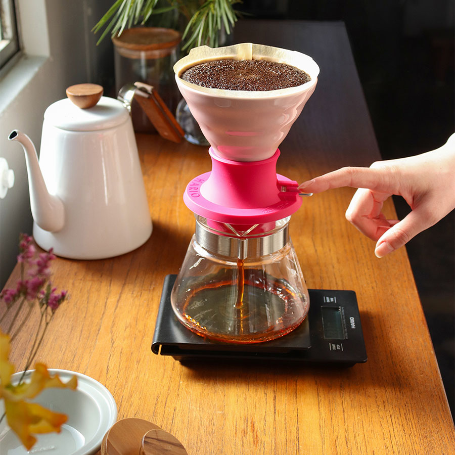 Der Hario V60 Keramik oder Glas Immersion Coffee Dripper SWITCH - Coffee Coaching Club