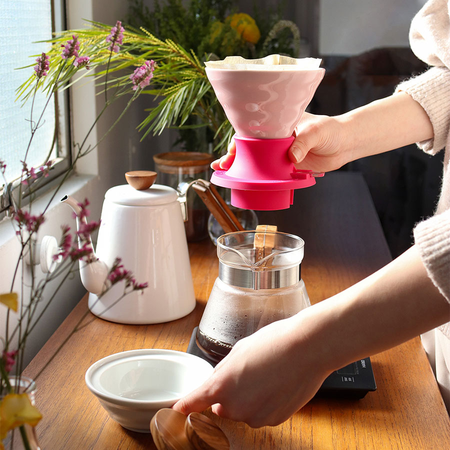 Der Hario V60 Keramik oder Glas Immersion Coffee Dripper SWITCH - Coffee Coaching Club