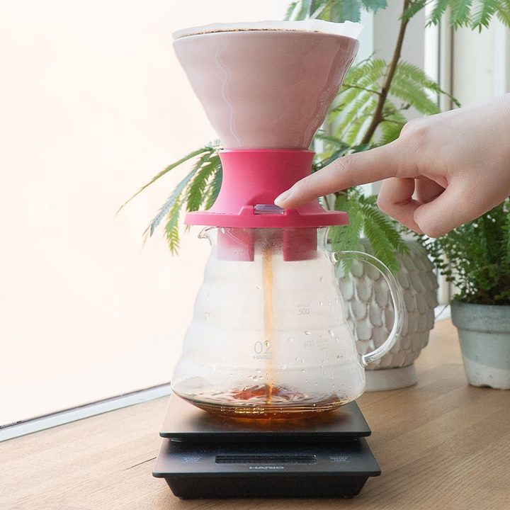 Der Hario V60 Keramik oder Glas Immersion Coffee Dripper SWITCH - Coffee Coaching Club