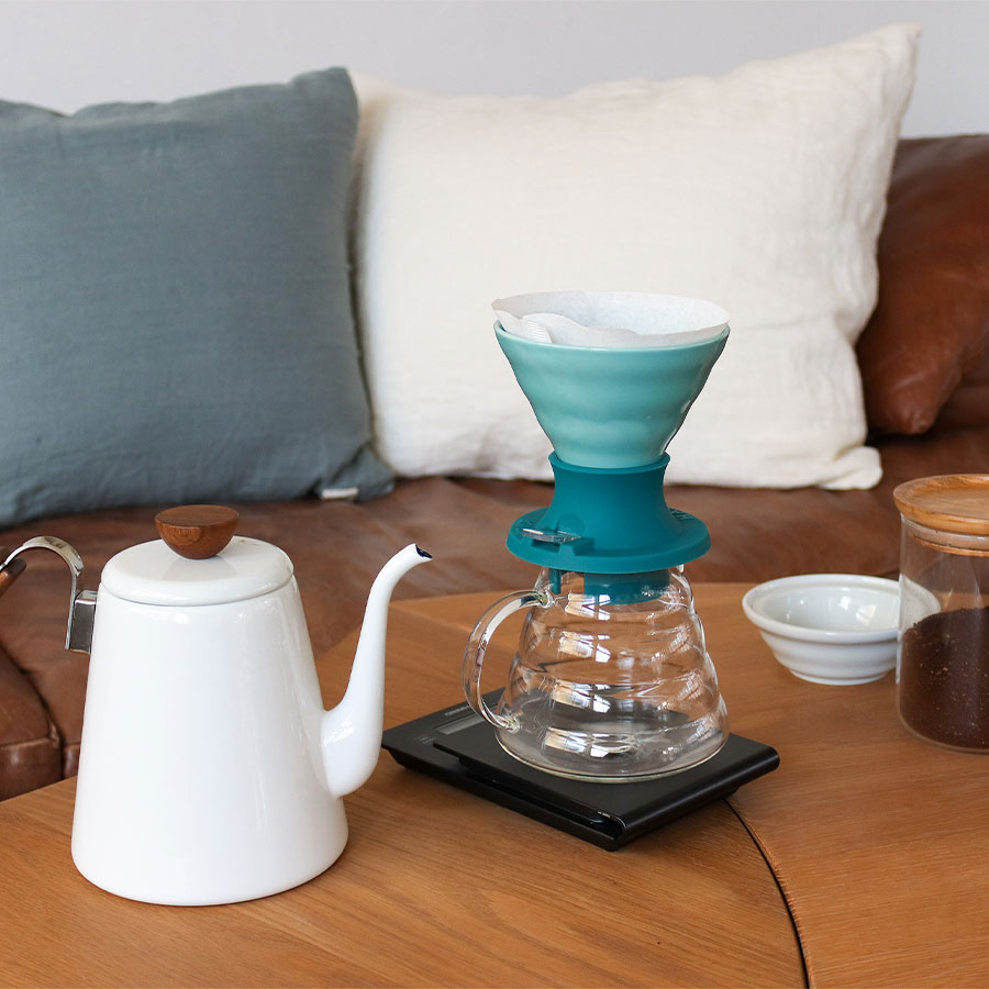 Der Hario V60 Keramik oder Glas Immersion Coffee Dripper SWITCH - Coffee Coaching Club