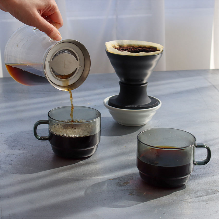 Der Hario V60 Keramik oder Glas Immersion Coffee Dripper SWITCH - Coffee Coaching Club