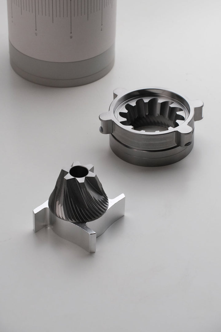 Varia VS6 Hypernova Ultra Plasma Titanium 63mm Conical Burrs - Coffee Coaching Club GmbH