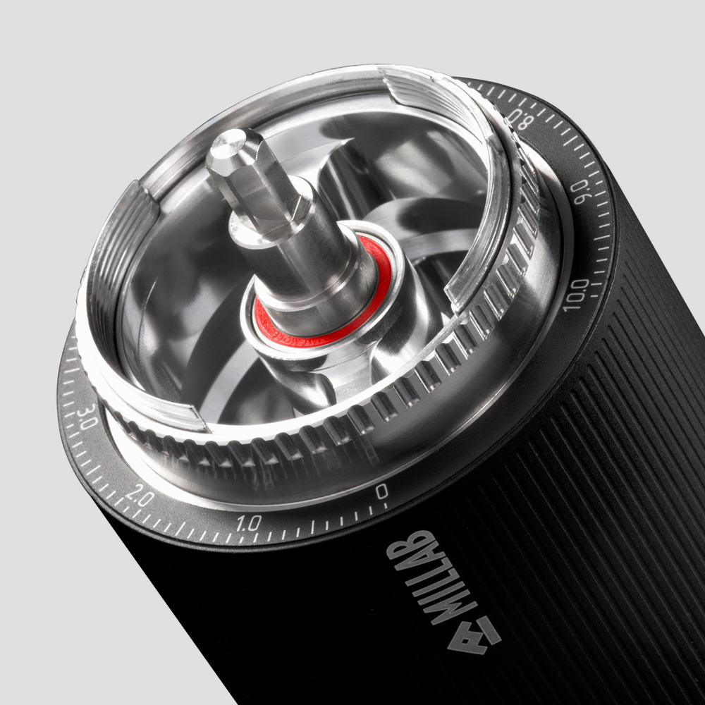 Millab M01 Timemore Hand Grinder – Präzision neu definiert - Coffee Coaching Club GmbH