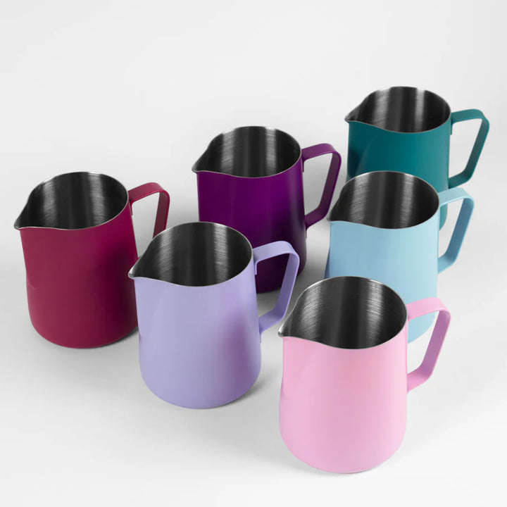 Rhino Classic 450 ml Milchkännchen - Pitcher - Mehrere Farben - Coffee Coaching Club