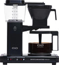 Moccamaster KBG Select Schwarz – Frontalansicht mit gefüllter Glaskanne – Coffee Coaching Club