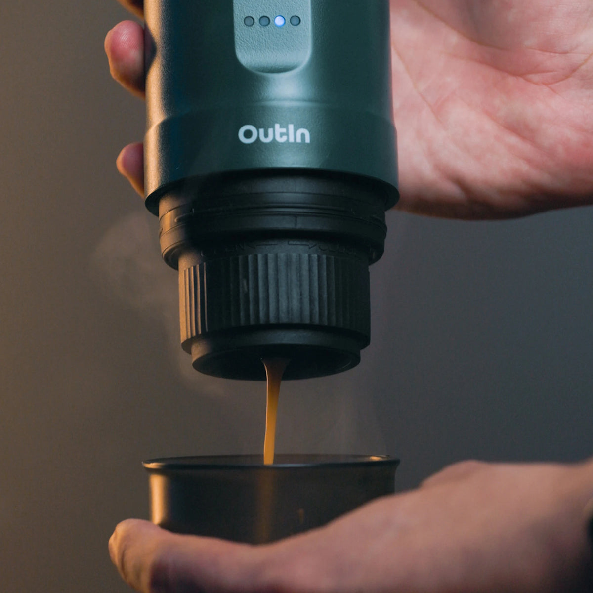 Outin Nano Tragbare Espresso Maschine (Outin Teal) - Coffee Coaching Club