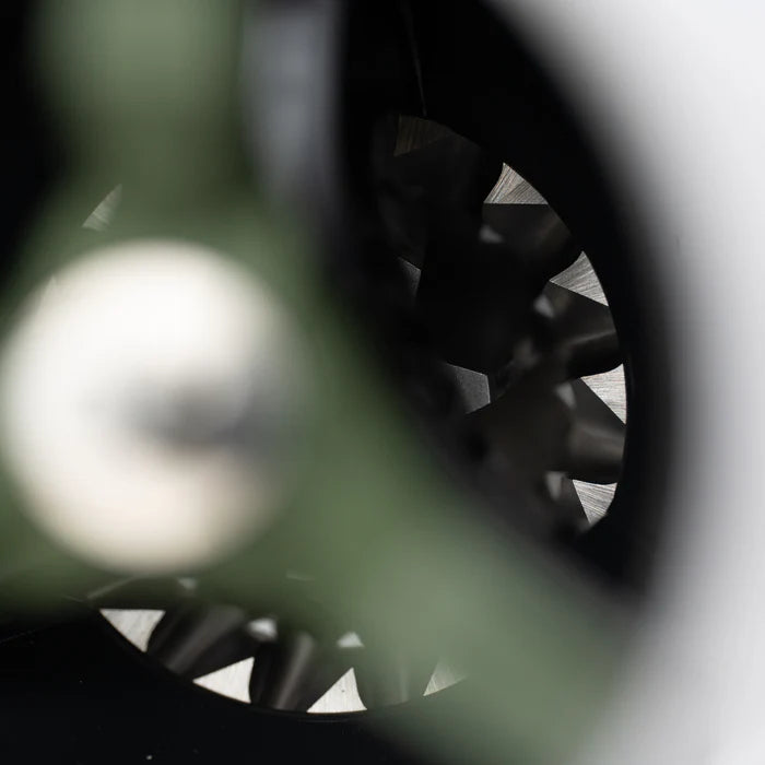 Comandante C40 MK4 Lab Series Tigershark – Your adventure hand grinder with bite