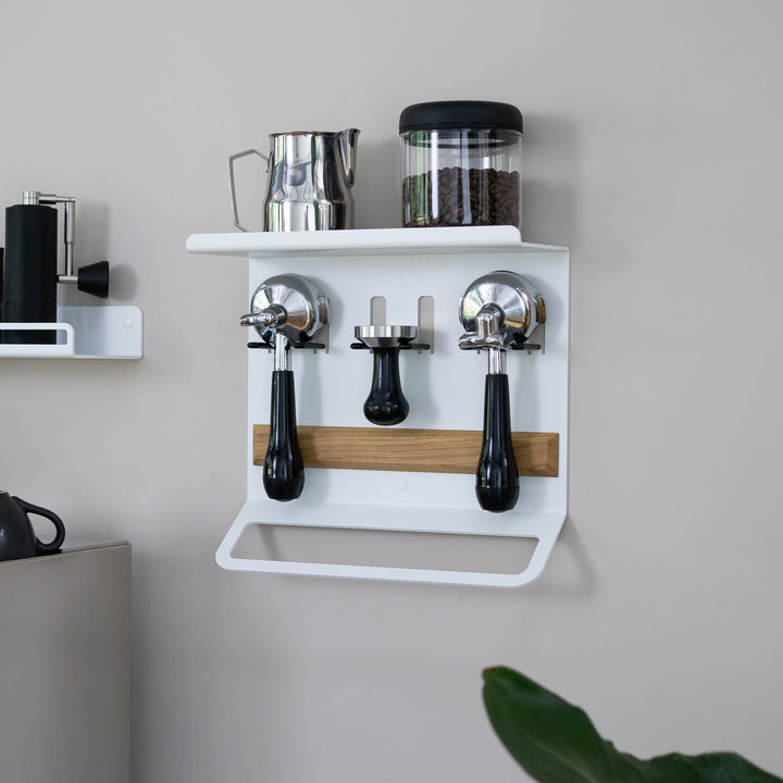 Planche plate avec porte-filtre pour accessoires barista