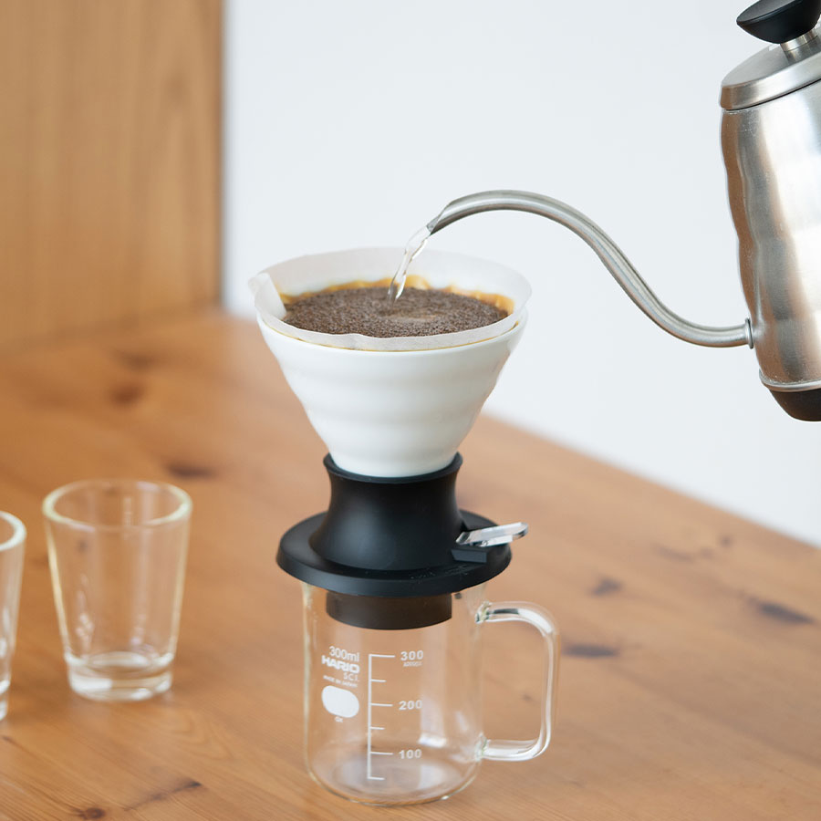 Der Hario V60 Keramik oder Glas Immersion Coffee Dripper SWITCH