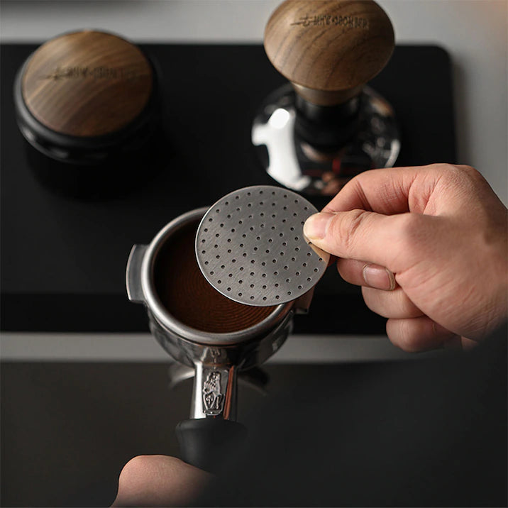 MHW-3BOMBER Espresso Puck Sieb 53 mm 0.8 mm - Coffee Coaching Club