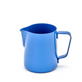 Rhino Coffee Gear Stealth 360 ml pichet à lait bleu – Coffee Coaching Club