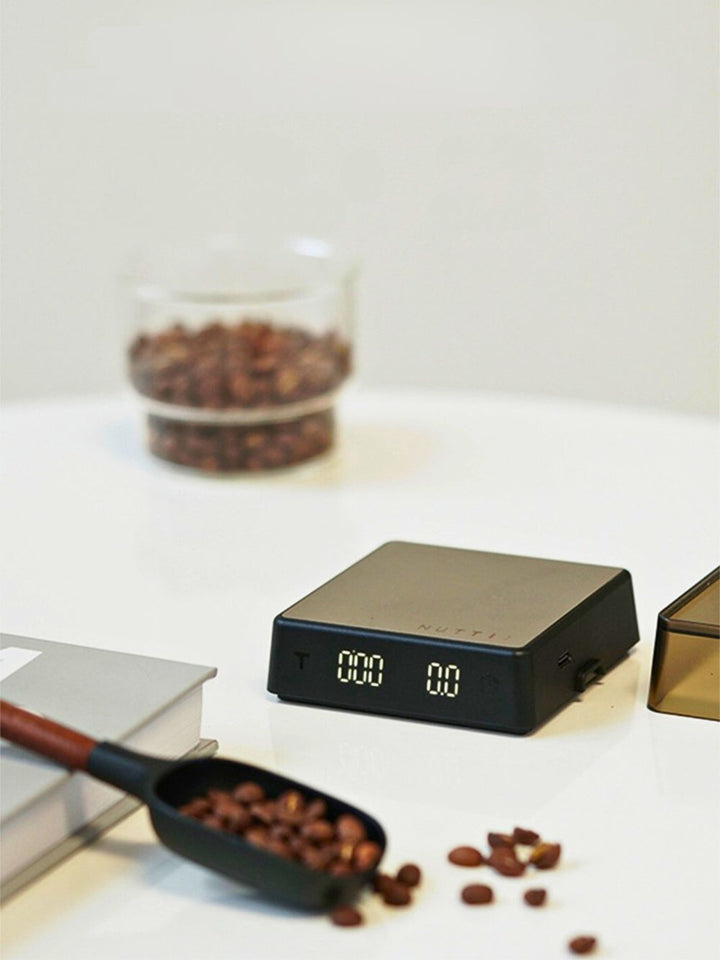 NUTTII Geo-C PRO Digital Coffee Scale – Präzision trifft Portabilität