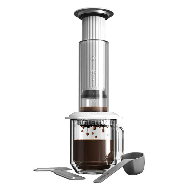 aeropress premium white - coffee coaching club 1