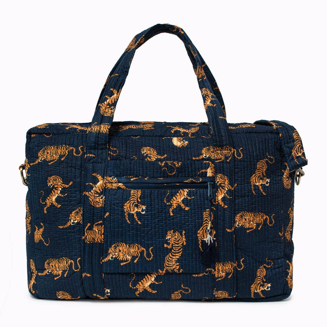 Kikooni Reisetasche Roy Darkblue Ansicht mit Aussentasche – Coffee Coaching Club 5
