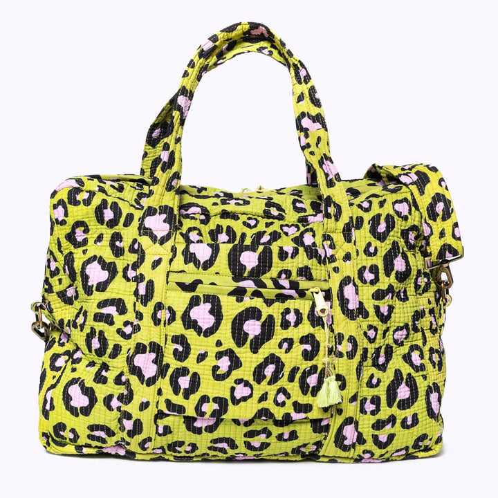 Kikooni Reisetasche Oh Leo Cosmic Green Ansicht mit Aussentasche – Coffee Coaching Club 3