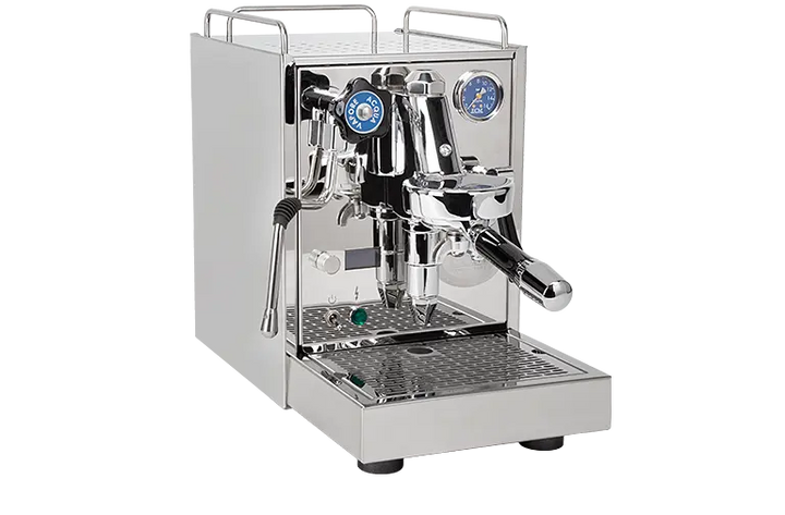 ECM Classika III vue de trois quarts avec porte-filtre – Coffee Coaching Club 2