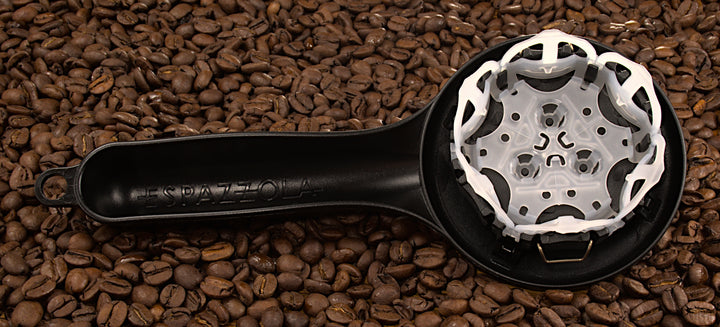 Espazzola 2+3-58 in Schwarz auf Kaffeebohnen – Coffee Coaching Club 7