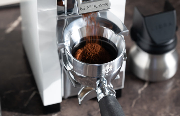 Eureka Mignon Libra 65 All Purpose Siebträger mit Kaffeemehl und Dosing Funnel – Coffee Coaching Club 28