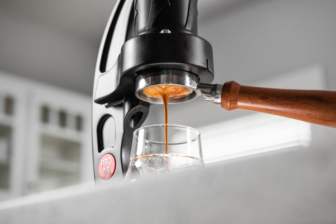 Flair 49 Pro Espressobezug in der Küche – Coffee Coaching Club 13