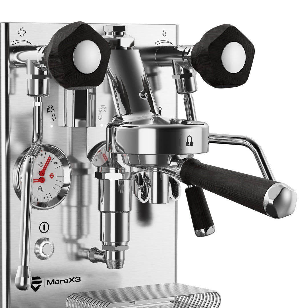 Lelit Mara X3, manípulos, manómetro e porta-filtro em detalhe – Coffee Coaching Club 18