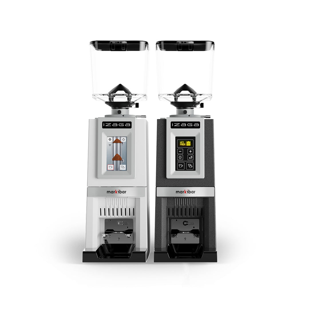 Markibar IZAGA TFT Weiss mit Touchscreen neben einer IZAGA KEY Grau – Coffee Coaching Club 2