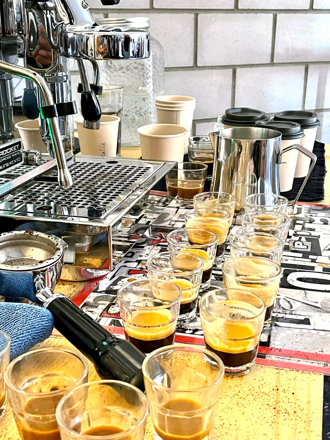 Comparatif machines et moulins – De nombreux verres d&