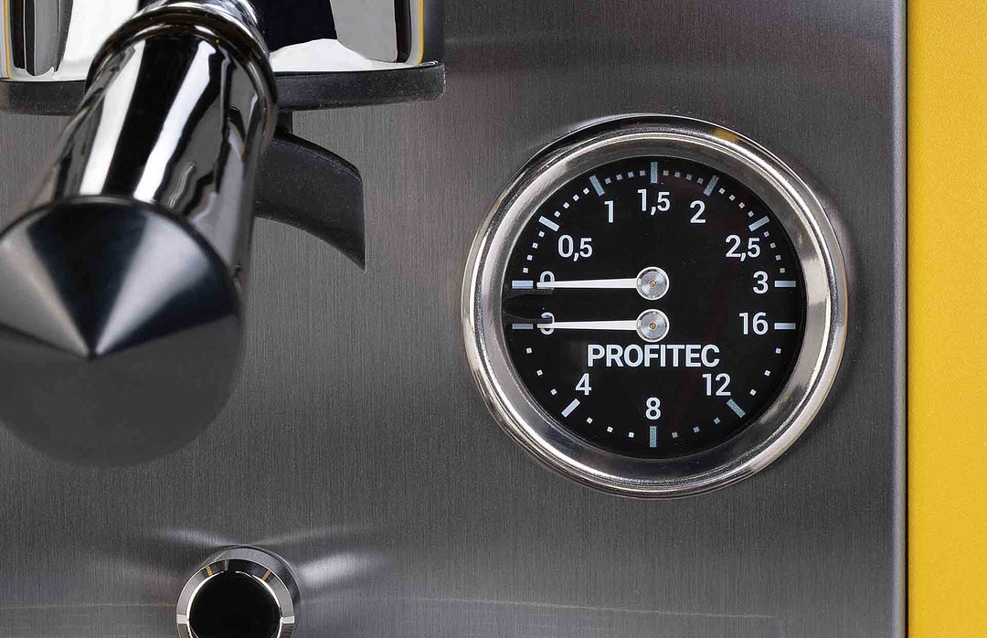 Profitec MOVE 2.0 dual pressure gauge for boiler and pump pressure on the yellow machine