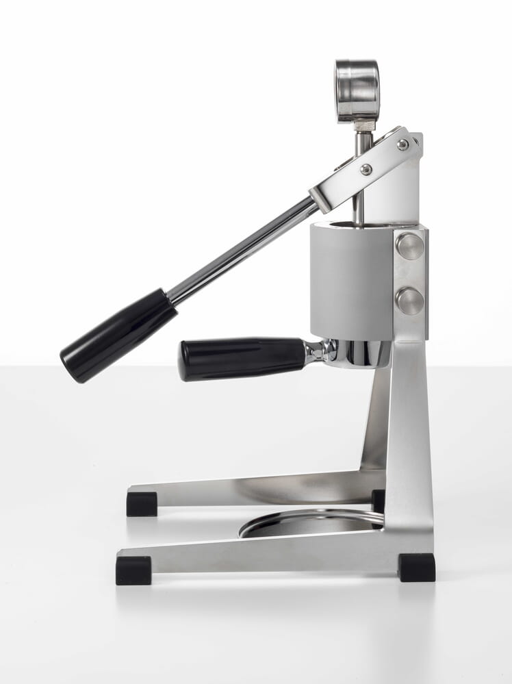 Olympia Express Mina in silver – side view with hand lever