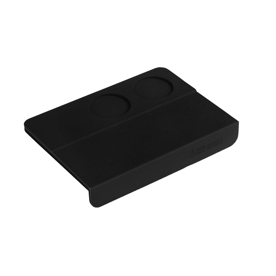 Tapis de tassage en silicone MHW-3BOMBER 250 × 180 mm en noir (Black) avec deux logements et bord incliné