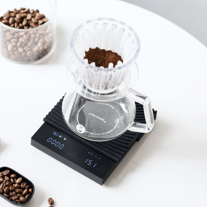 Timemore Black Mirror Basic 3 Schwarz mit Dripper, Kanne und Kaffeebohnen – Coffee Coaching Club 11