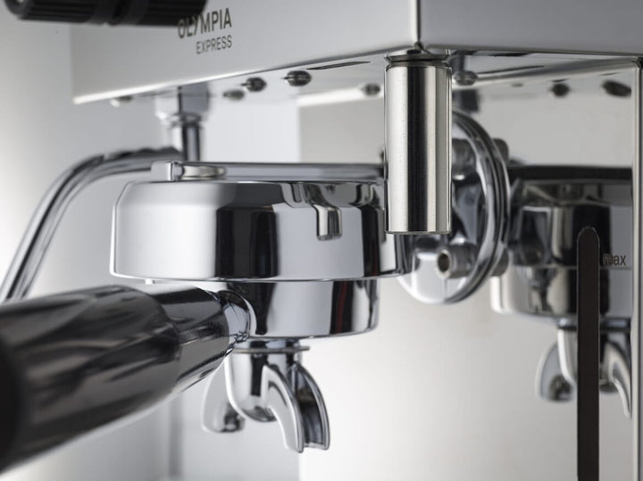 Olympia Express Maximatic polierter Heisswasser-Auslass – Coffee Coaching Club 12