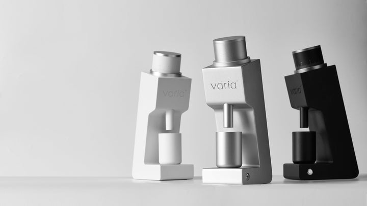 Varia VS3 in Weiss, Silber und Schwarz nebeneinander – Coffee Coaching Club 22