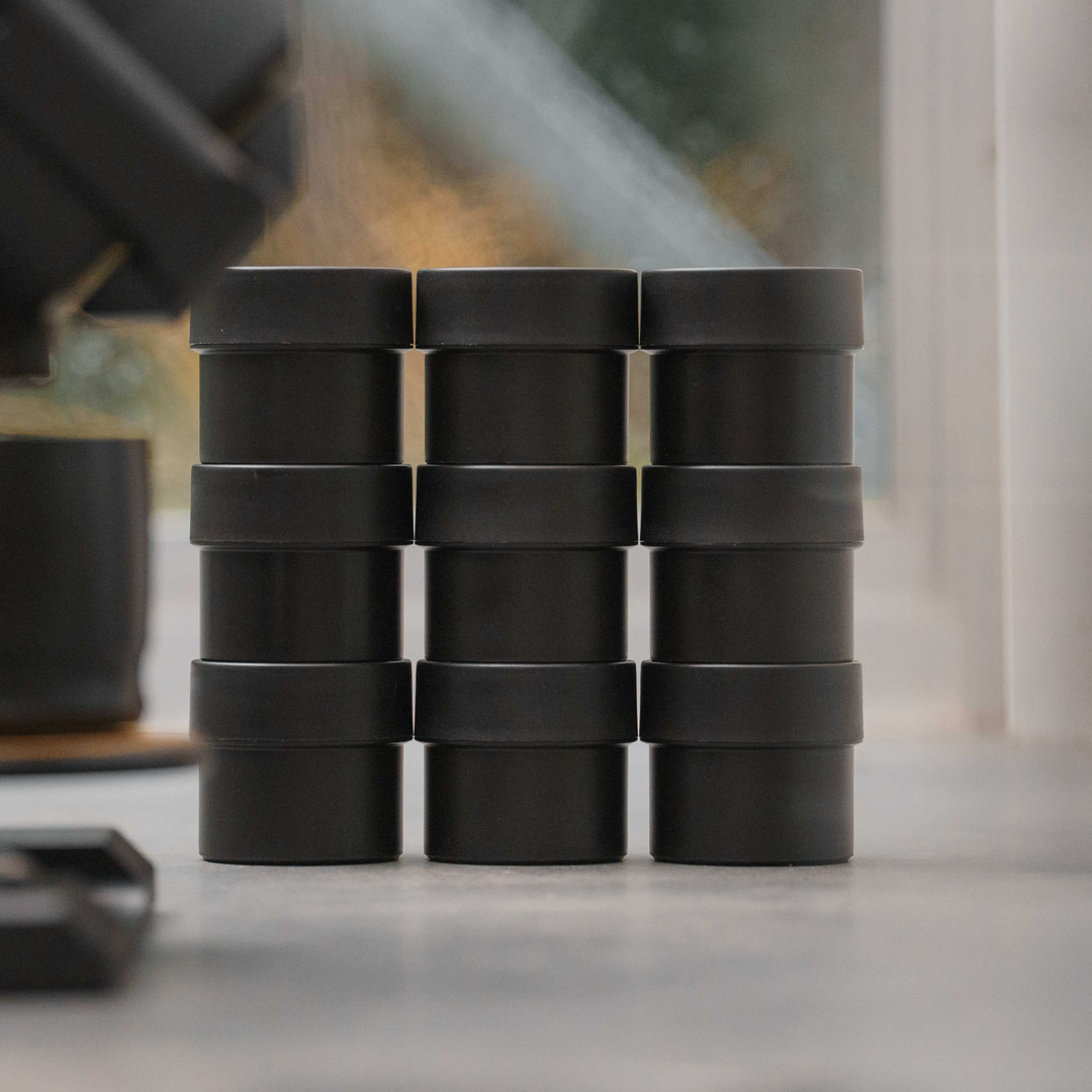 Weber Workshops Bean Cellar Shorty Carbon, gestapelte Tuben auf der Theke – Coffee Coaching Club 13