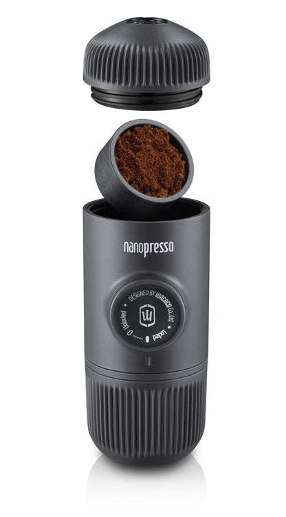 WACACO Nanopresso Tragbare Espressomaschine inkl. S-Etui/Case - Anthrazit - Coffee Coaching Club