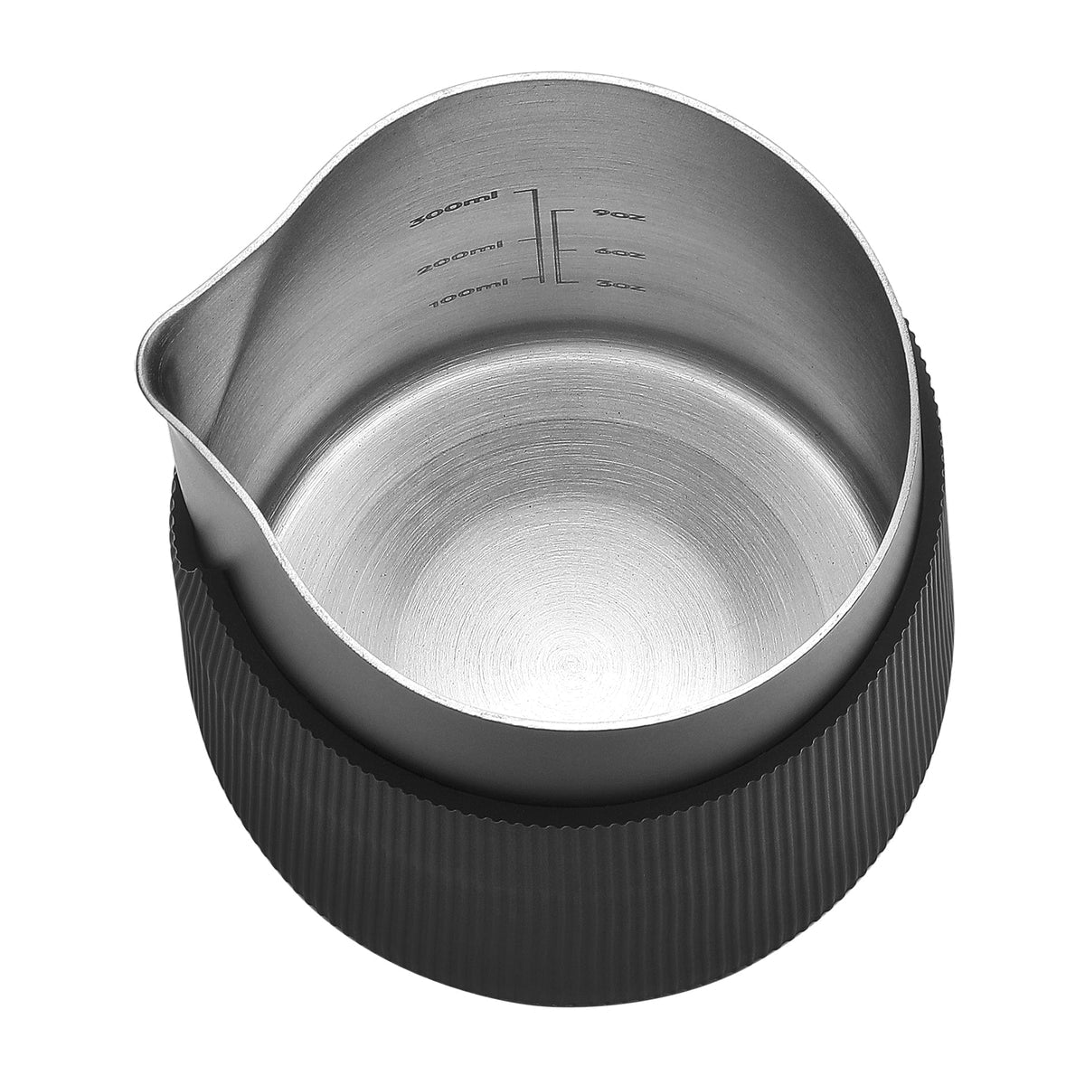 Normcore Milchpitcher 450 ml spitzer Präzisionsauslauf für feine Linien – Coffee Coaching Club 2